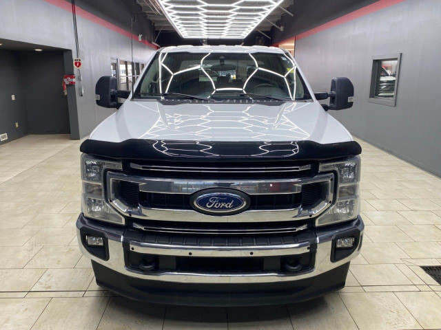 2022 Ford Super Duty F-350 SRW in Cars & Trucks in Edmonton - Image 2