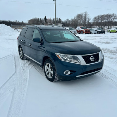 2015 Nissan Pathfinder SL AWD LOADED ONE OWNER, NO ACCIDENTS!!!