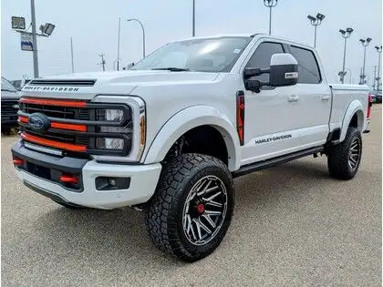 2024 Ford F-350 HARLEY DAVIDSON in Cars & Trucks in Edmonton - Image 10