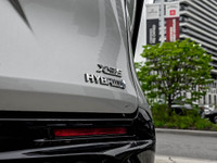 Visit our dealership to explore the recent trade-in of the 2021 TOYOTA SIENNA XSE. This exceptional... (image 7)