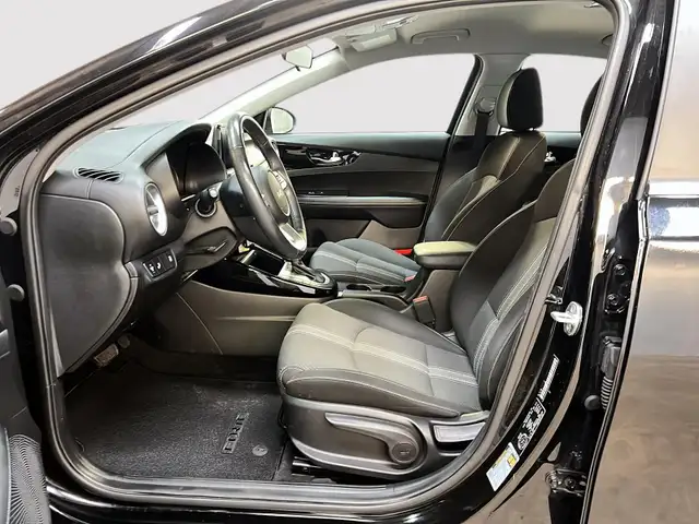2022 Kia Forte EX in Cars & Trucks in Laval / North Shore - Image 8