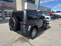 Cruise Control, Removable Top, Steering Wheel Audio Controls! On Sale! Save $2200 on this one, we've... (image 4)