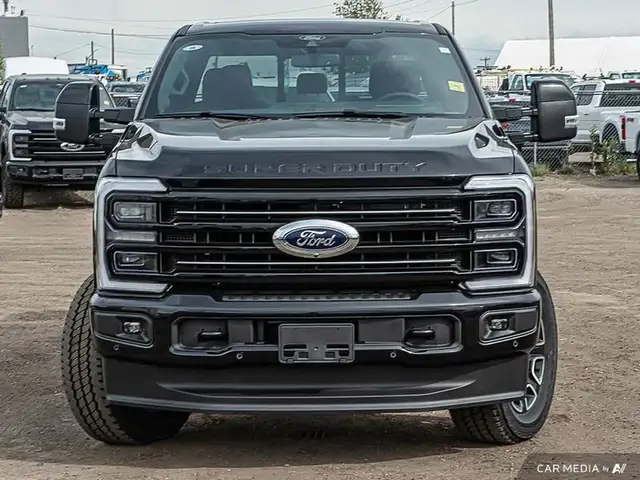 2025 Ford F-350 Super Duty PLATINUM in Cars & Trucks in Edmonton - Image 3