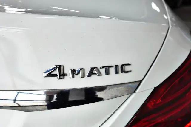 2016 Mercedes-Benz C-Class LOW KM,NO ACCIDENT,ONE OWNER,AWD,C 30 in Cars & Trucks in City of Toronto - Image 10