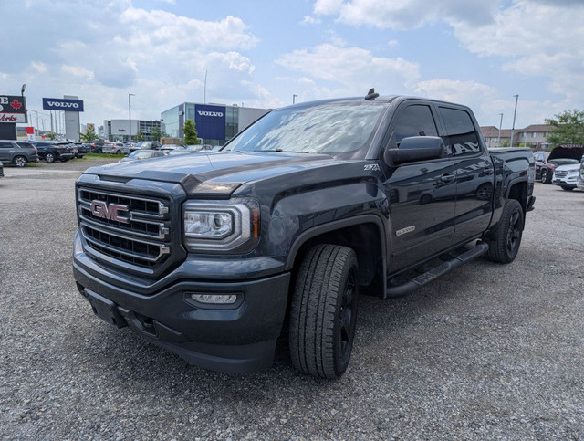 2018 GMC Sierra 1500 SLE 4x4 Crew Cab ELEVATION Z71 in Cars & Trucks in London - Image 2