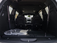 ENGINE: 3.6L PENTASTAR VVT V6 W/ESS (STD),BRIGHT WHITE,ENGINE BLOCK HEATER,BLACK SEATS,TRANSMISSION:... (image 8)