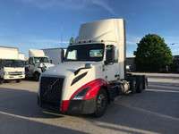 2021 VOLVO VNL84300;Heavy Duty Trucks - CONVENTIONAL W/O SLEEPER Penske Location 632 BELGRAVE WAY DE... (image 2)