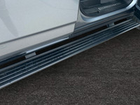 Check out this vehicle's pictures, features, options and specs, and let us know if you have any ques... (image 9)