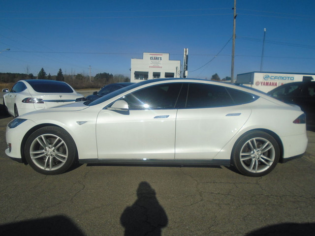 2014 Tesla Model S Model S 60 325KM FULL CHARGE RWD in Cars & Trucks in St. Catharines - Image 4