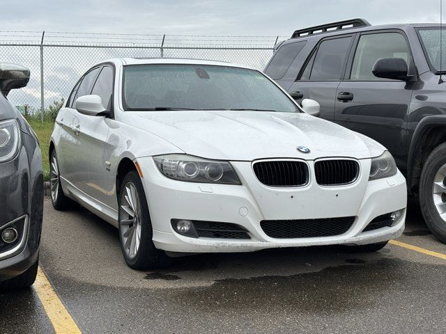 2010 BMW 3 Series 328i | AWD | Leather Seats in Cars & Trucks in Edmonton - Image 2