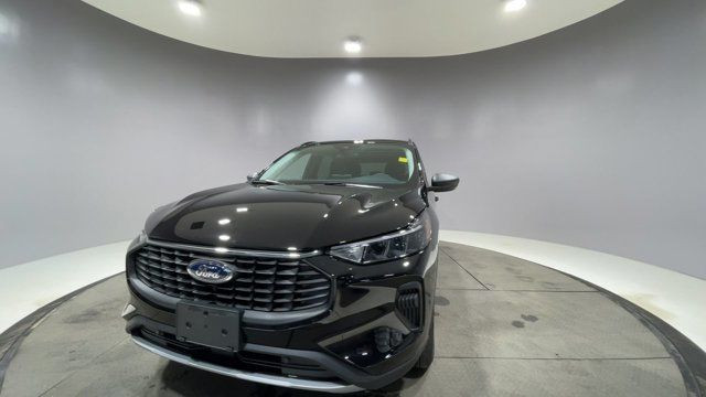 2025 Ford Escape Active - COLD WEATHER PKG in Cars & Trucks in Strathcona County - Image 3