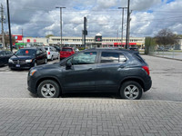 2016 Chevrolet Trax LT AWD - In Gray - Touch screen - Backup camera - Bluetooth - Remote start - Cru... (image 5)