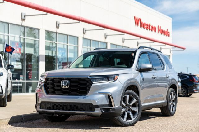 2025 Honda Pilot Touring in Cars & Trucks in Edmonton