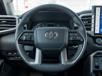 Recent Arrival!Odometer is 30983 kilometers below market average!Serviced Here at Aurora Toyota, Pan... (image 5)