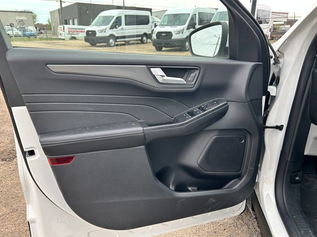 2025 Ford Escape PHEV in Cars & Trucks in Edmonton - Image 4