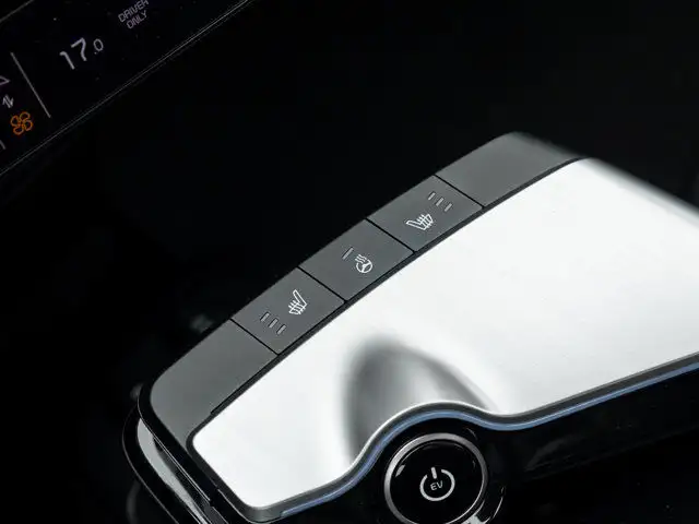 2023 Kia EV6 GT | Suede Seats | Heads Up Display in Cars & Trucks in Guelph - Image 20