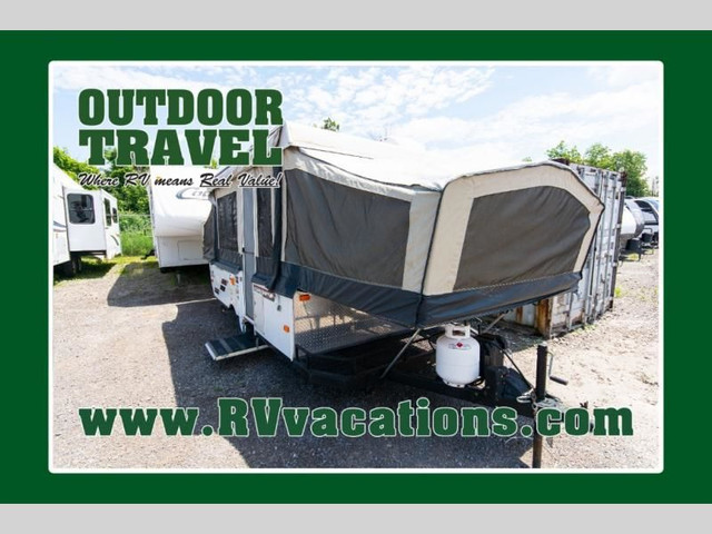 2014 Starcraft Comet 1226 in Travel Trailers & Campers in Hamilton