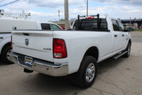 FREE CARFAX REPORT AVAILABLE NO ACCIDENT FULL MAINTENANCE SERVICE HISTORY AVAILABLE Ram 3500 Crew 8f... (image 9)