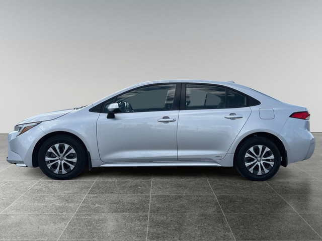 2023 Toyota Corolla Hybrid LE / Heated Seats / Back up camera in Cars & Trucks in Calgary - Image 2