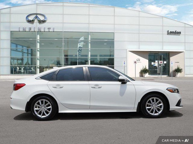 2022 Honda Civic Sedan EX in Cars & Trucks in London - Image 2