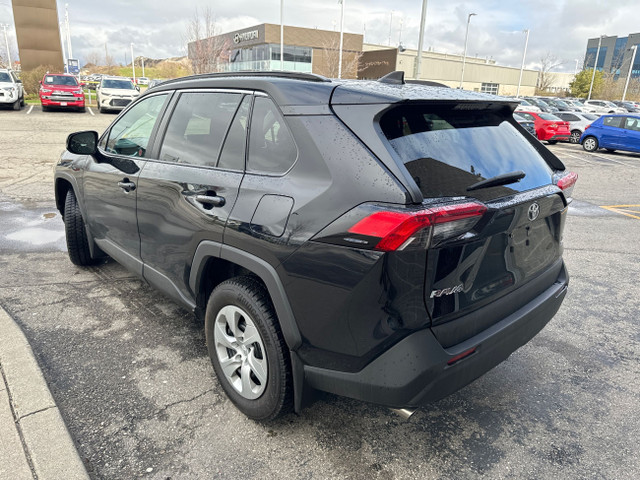 2020 Toyota RAV4 LE in Cars & Trucks in Mississauga / Peel Region - Image 3