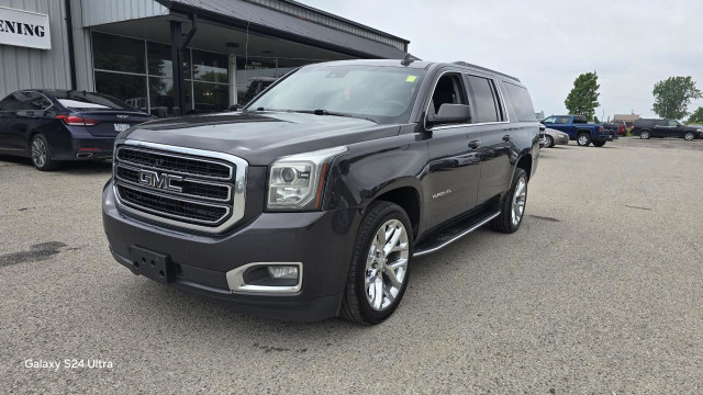 2018 GMC Yukon XL SLT in Cars & Trucks in London