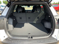The Terrain provides its passengers with a comfortable, and pampering ride. Keyless Open and Start R... (image 7)