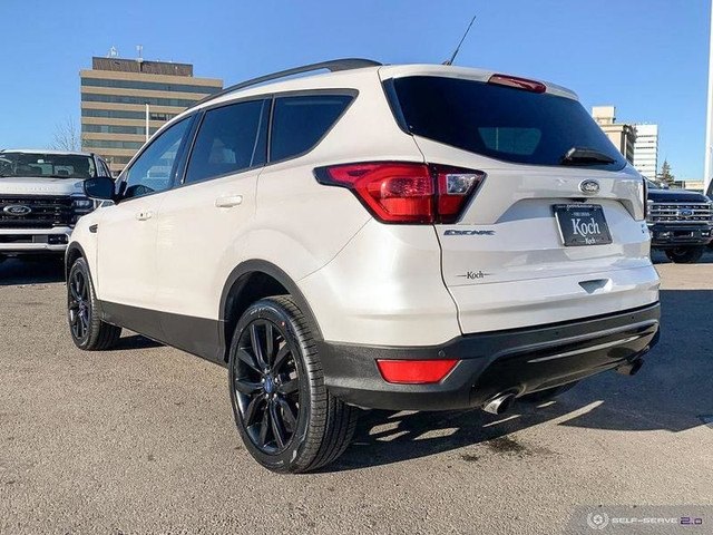 2019 Ford Escape SE 4WD in Cars & Trucks in Edmonton - Image 4