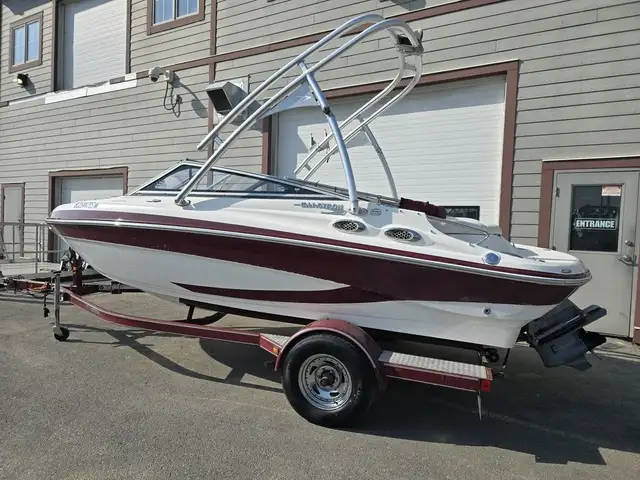 2010 Glastron GLS 195 FINANCING AVAILABLE in Powerboats & Motorboats in Saskatoon - Image 2