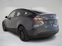 This 2022 Tesla Model Y Performance delivers exhilarating all-electric performance with AWD capabili... (image 4)