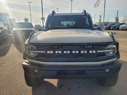 2025 Ford Bronco Outer Banks 4 Door 4x4 in Cars & Trucks in Strathcona County - Image 3
