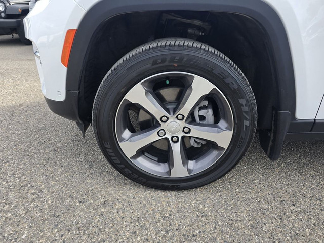 2023 Jeep Grand Cherokee 4xe 4XE 2.0L TURBO PHEV | HTD/CLD LEATH in Cars & Trucks in Calgary - Image 4
