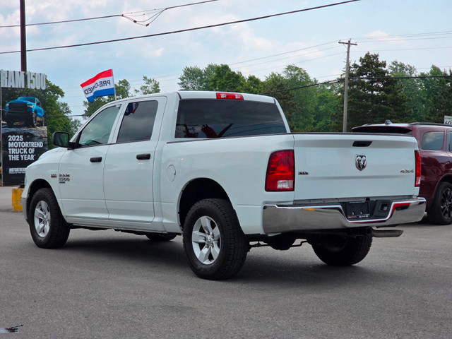 2023 Ram 1500 Classic SLT SLT / Hemi / Hitch / Brake Controller in Cars & Trucks in Belleville - Image 4
