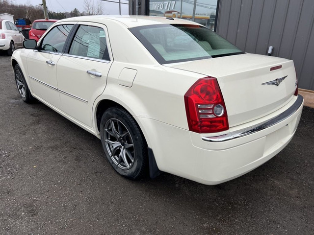 2010 Chrysler 300 Limitée AUTOMATIQUE in Cars & Trucks in Trois-Rivières - Image 2