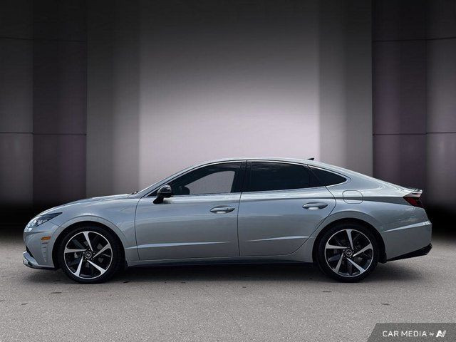 2022 Hyundai Sonata Sport | Apple CarPlay and Android Auto™ in Cars & Trucks in Cambridge - Image 2