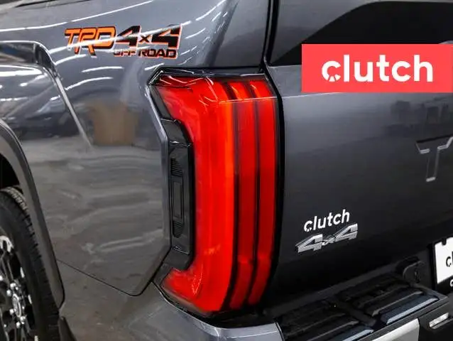 2023 Toyota Tundra Crewmax Limited w/Apple CarPlay, Heated Front in Cars & Trucks in City of Toronto - Image 11