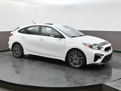 Sporty and Showroom Condition 2021 Kia Forte 5 GT with Apple Carplay/Android Auto, Heated Seats and...