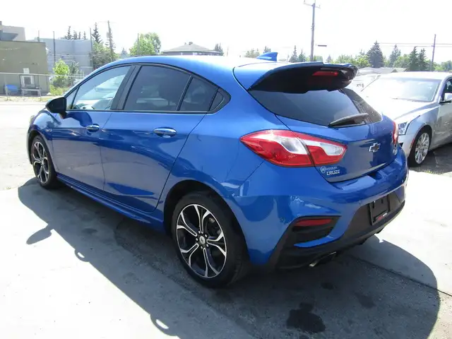 2019 Chevrolet Cruze LT HB RS PKG 1.4L TURBO B.S.A/CAM/H.SEATS/C in Cars & Trucks in Calgary - Image 13