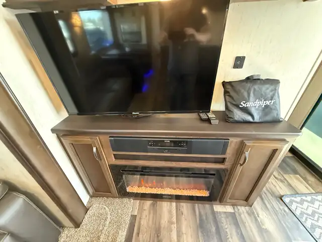 2019 Forest River Sandpiper 404QBWD  in Park Models in St. Albert - Image 26