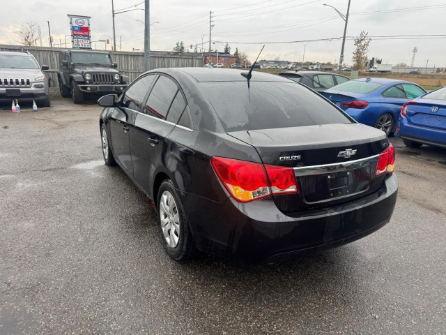 2014 Chevrolet Cruze AUTO, 4 CYLINDER, NEEDS REPAIR, AS IS SPECI in Cars & Trucks in London - Image 3