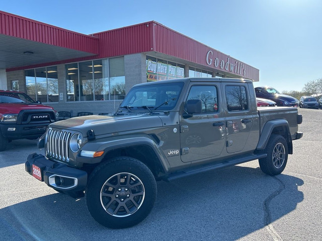  2020 Jeep Gladiator OVERLAND EDITION, CLEAN CARFAX! in Cars & Trucks in London