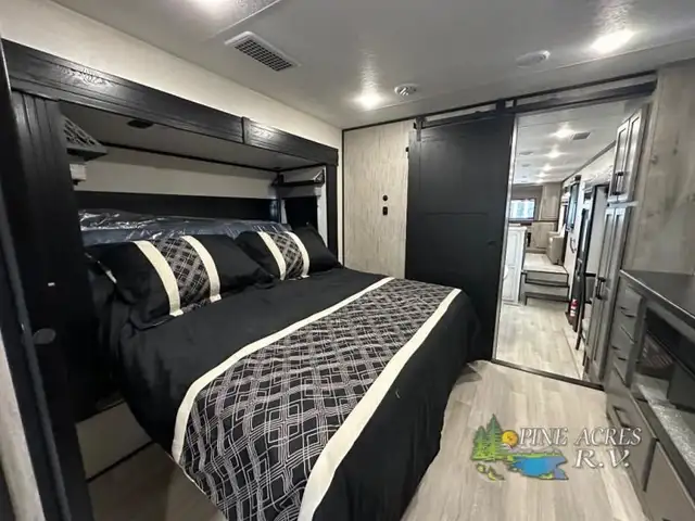 2024 KZ Durango Gold G387FLF (FRONT LIVING) in Travel Trailers & Campers in Truro - Image 23