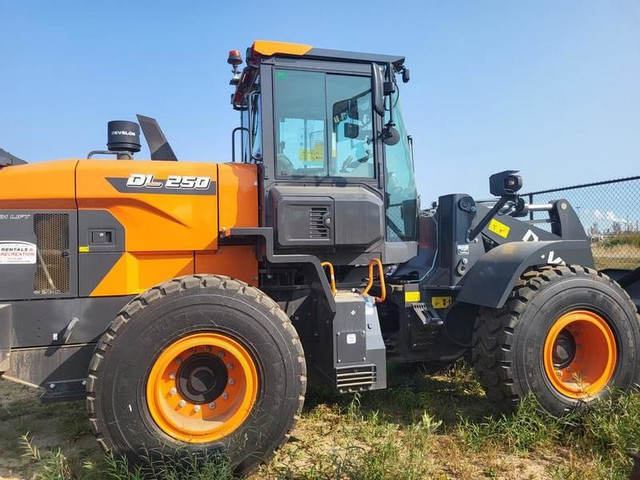 2024 Develon Wheel Loaders DL250-7 in Heavy Equipment in Brandon - Image 2