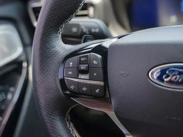 2022 Ford Explorer ST in Cars & Trucks in Windsor Region - Image 22