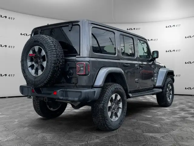 2018 Jeep Wrangler Unlimited in Cars & Trucks in Ottawa - Image 6