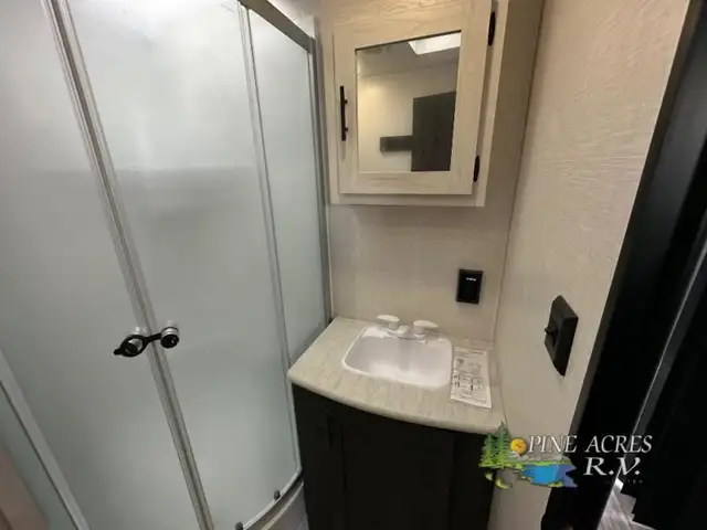 2023 KZ Sportsmen 363FL in Travel Trailers & Campers in Truro - Image 28
