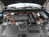 Drive home in the new CR-V EXL Hybrid where endless possibilities come standard. The CR-V Hybrid EX-... (image 6)
