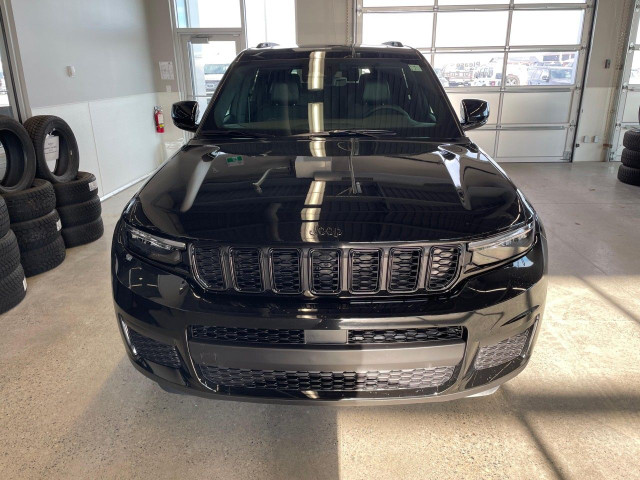 2025 Jeep Grand Cherokee L in Cars & Trucks in Lethbridge - Image 2