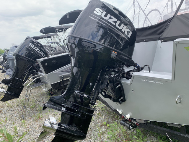 2023 Suzuki Marine DF200ATX - Black dans Vedettes et bateaux à moteur  à Barrie - Image 3