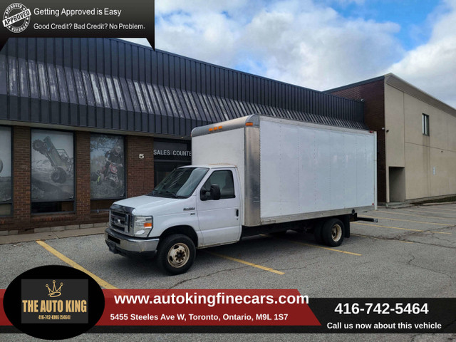 2013 Ford Econoline Commercial Cutaway E-450 SUPER DUTY 16FT BOX in Cars & Trucks in City of Toronto